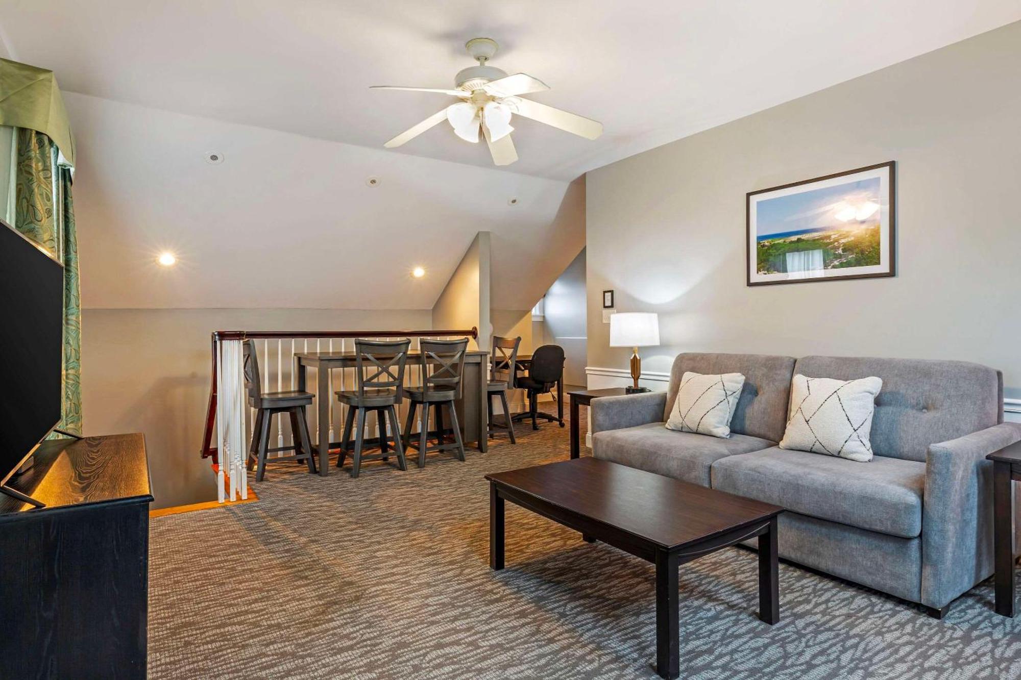Essex Street Inn & Suites, Ascend Hotel Collection Ньюберипорт Экстерьер фото