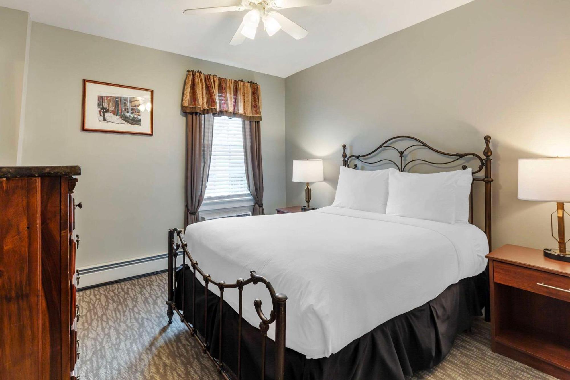 Essex Street Inn & Suites, Ascend Hotel Collection Ньюберипорт Экстерьер фото