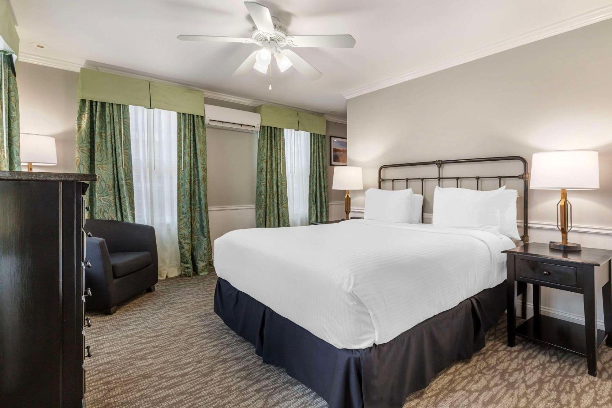 Essex Street Inn & Suites, Ascend Hotel Collection Ньюберипорт Экстерьер фото